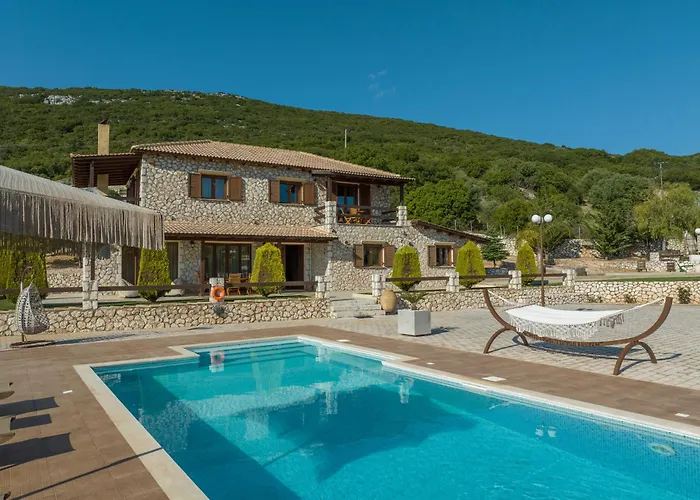 Piedra Villa *