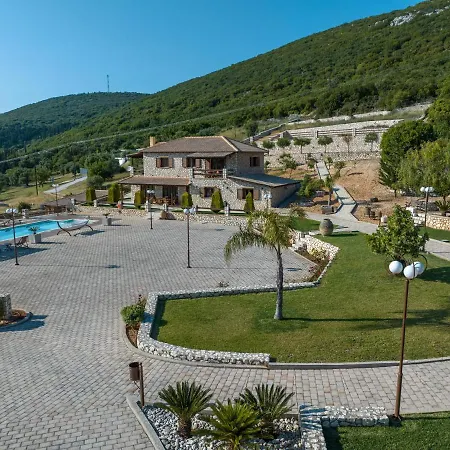 Piedra Villa *