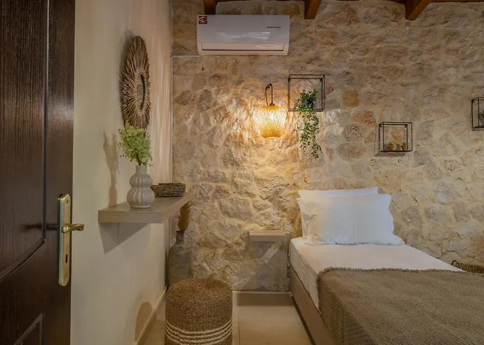 Piedra Villa