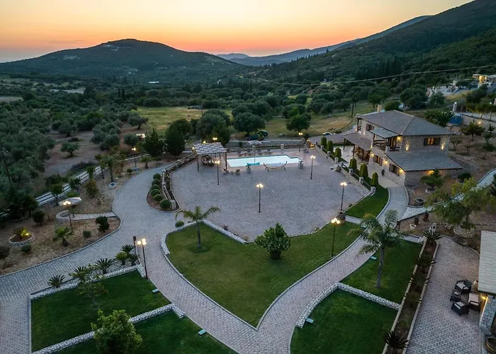 Piedra Villa *